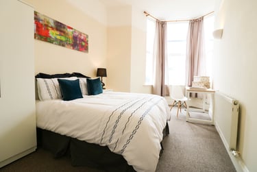 2 bed house, Armada street, North hill, Plymouth, PL48LZ - Image 2